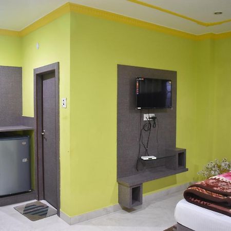 Hotel Suraj Balasore Kültér fotó