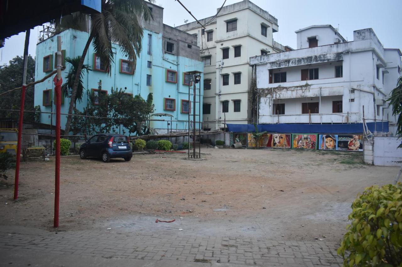 Hotel Suraj Balasore Kültér fotó