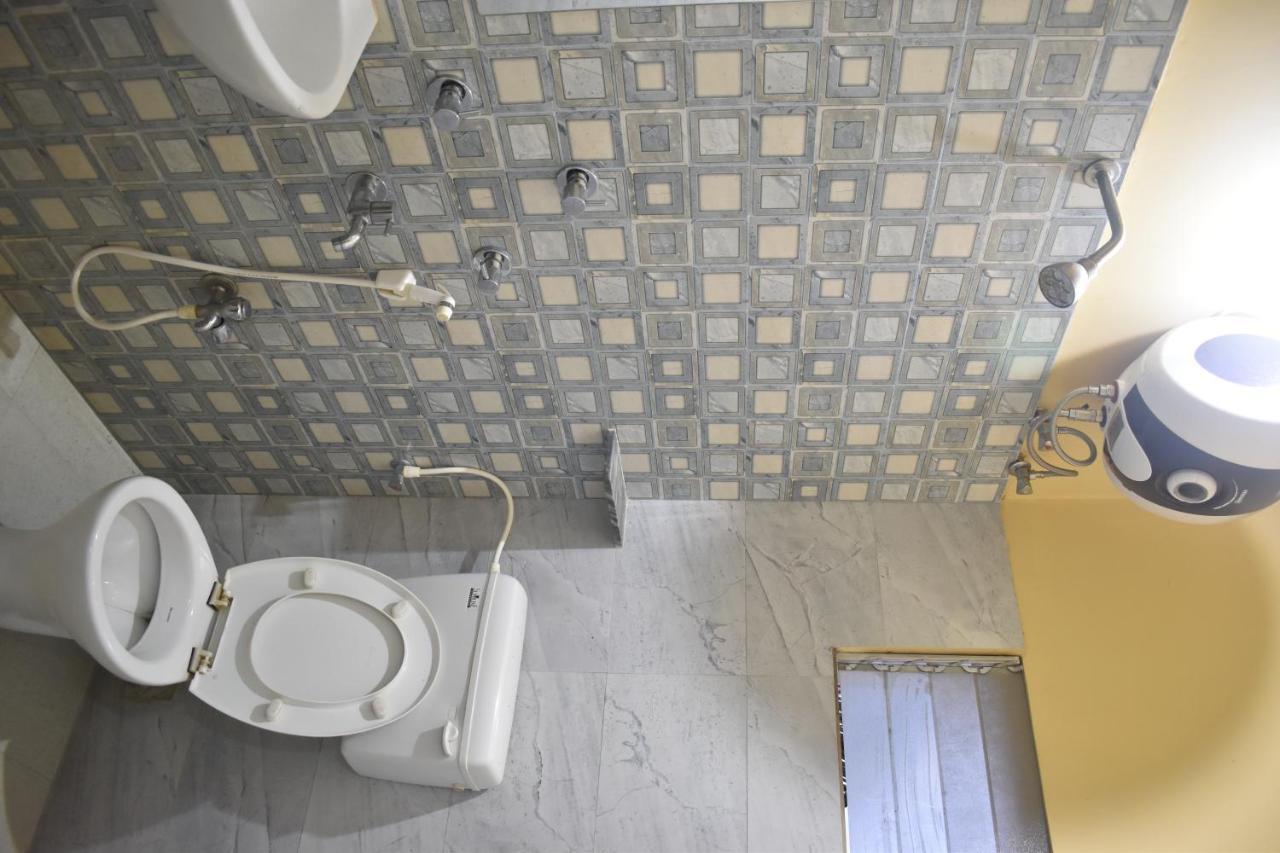 Hotel Suraj Balasore Kültér fotó
