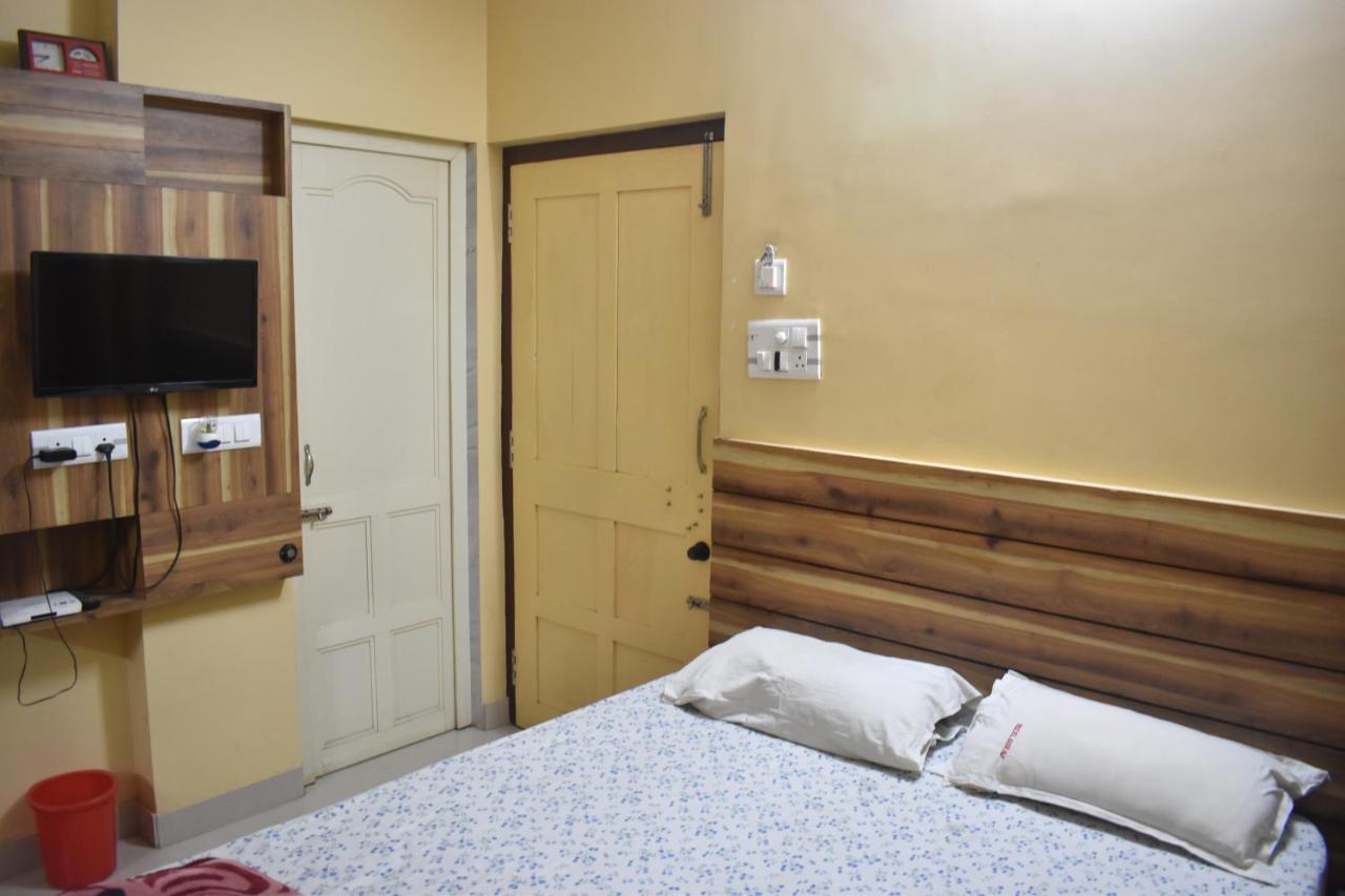 Hotel Suraj Balasore Kültér fotó