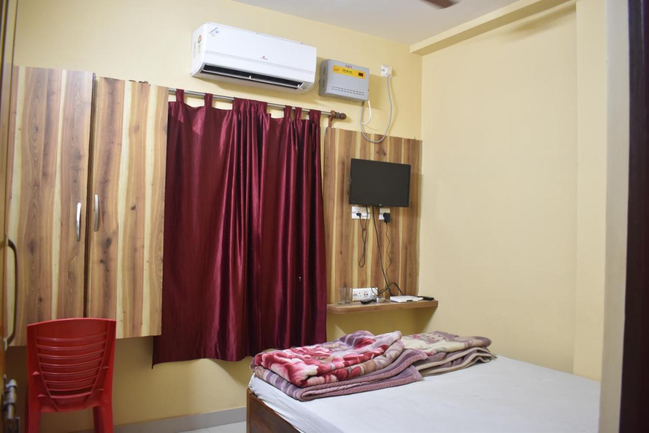 Hotel Suraj Balasore Kültér fotó